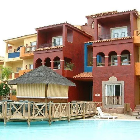 Park Club Europe فندق